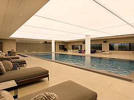 Villas & Luxury Residences